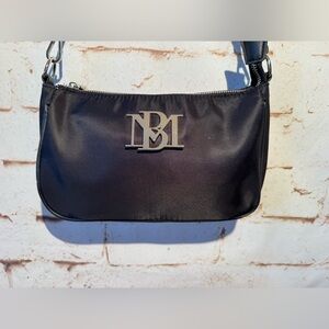 Badgley Mischka Black Brand Strap Baguette EUC
